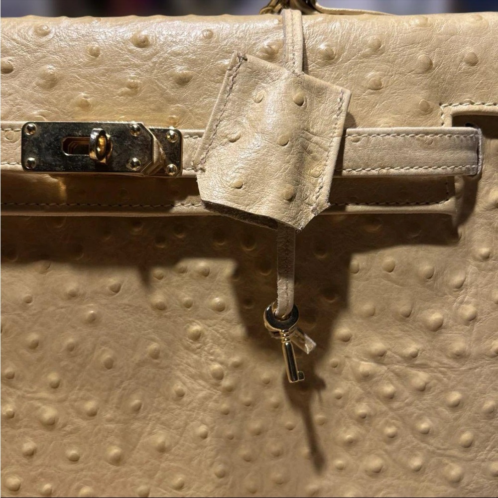 Large Yellow Handbag - Picture 5 of 14